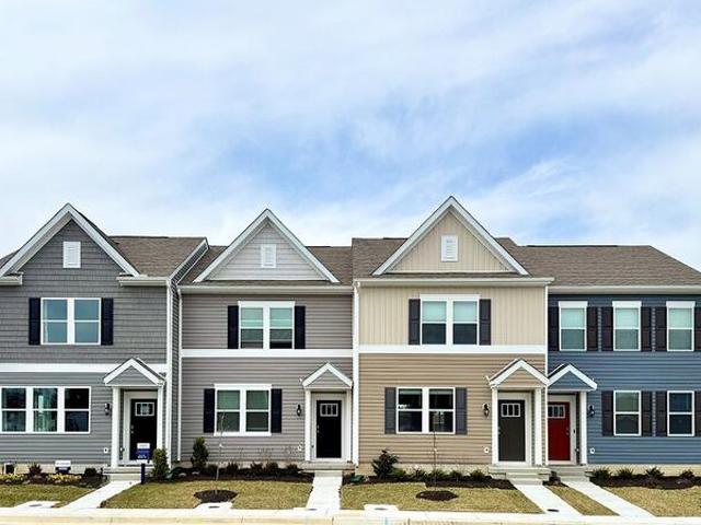 Townhouse for sale in Milford