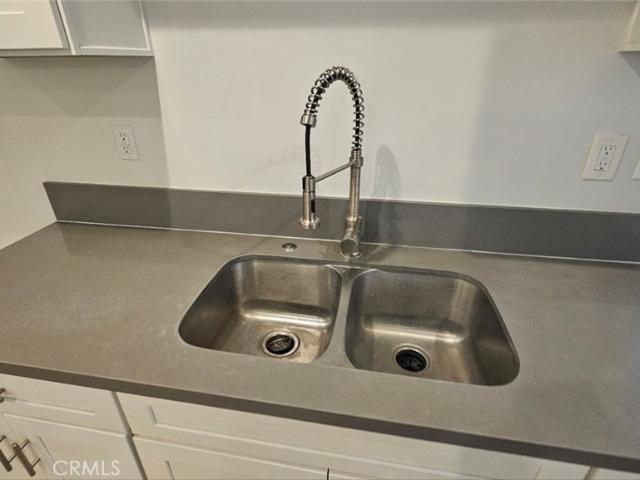 Property for rent in Canoga Park, California