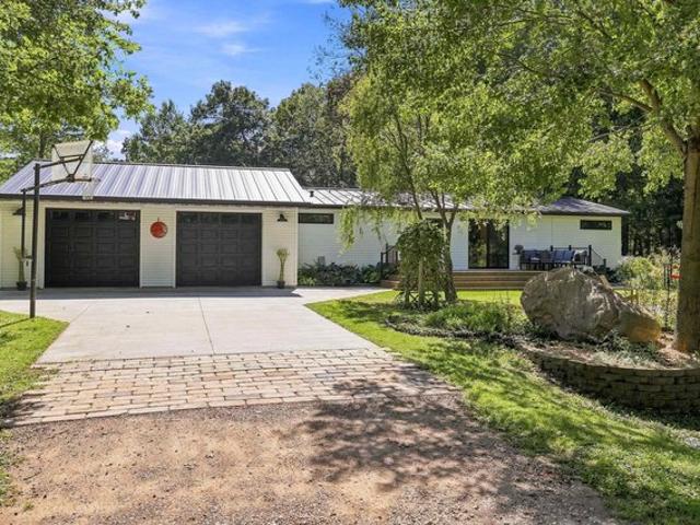 House for sale in Waupaca, Wisconsin