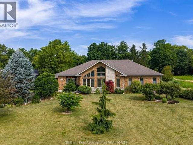 House for sale in Chatham–kent, Ontario
