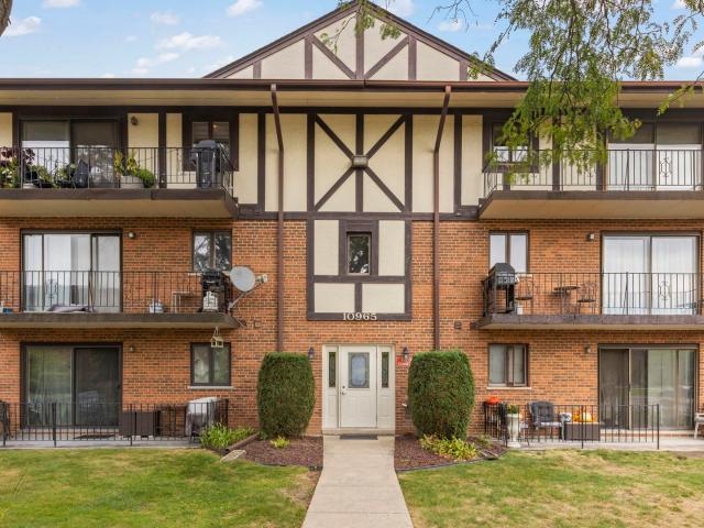 Property for sale in Palos Hills, Illinois