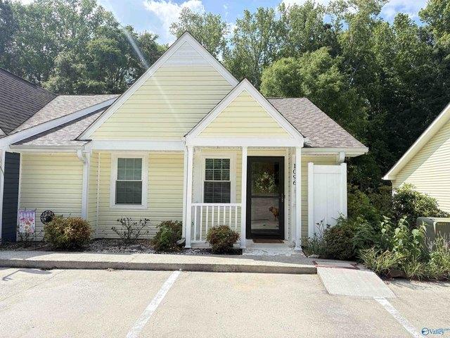 Townhouse for sale in Scottsboro, Alabama