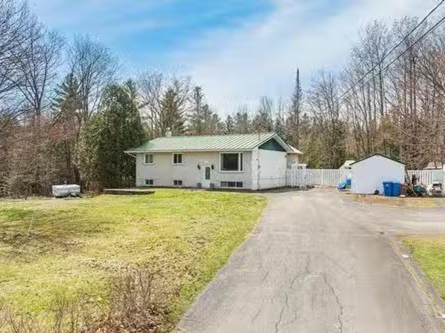 House for sale in Magog
