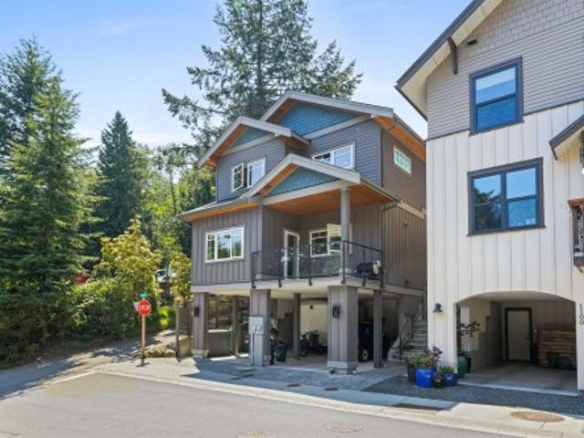 Duplex for sale in Bowen Island, British Columbia