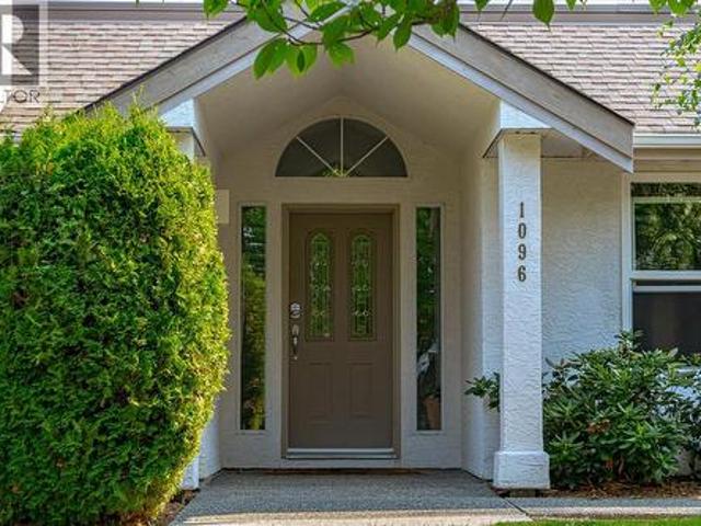 House for sale in Saanich, British Columbia