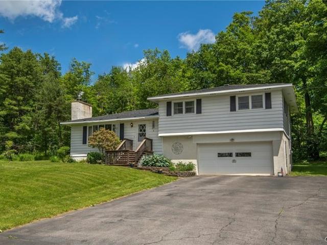House for sale in Oneida, New York