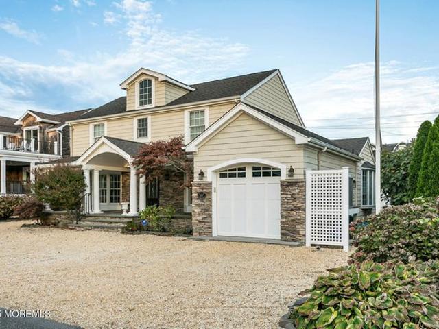 House for sale in Mantoloking, New Jersey