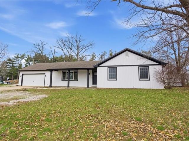 House for sale in Toledo, Illinois