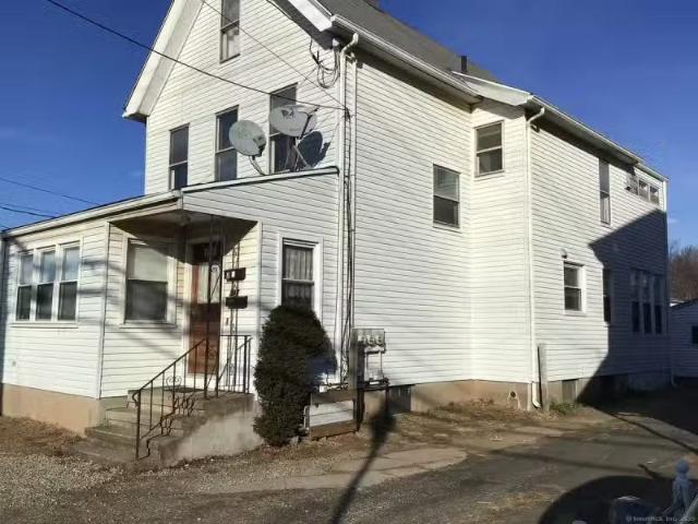 House for rent in Hamden