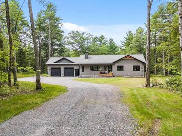 House for sale in Dysart Et Al., Ontario