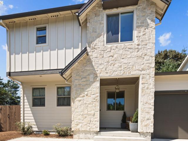 Townhouse for sale in Oregonia