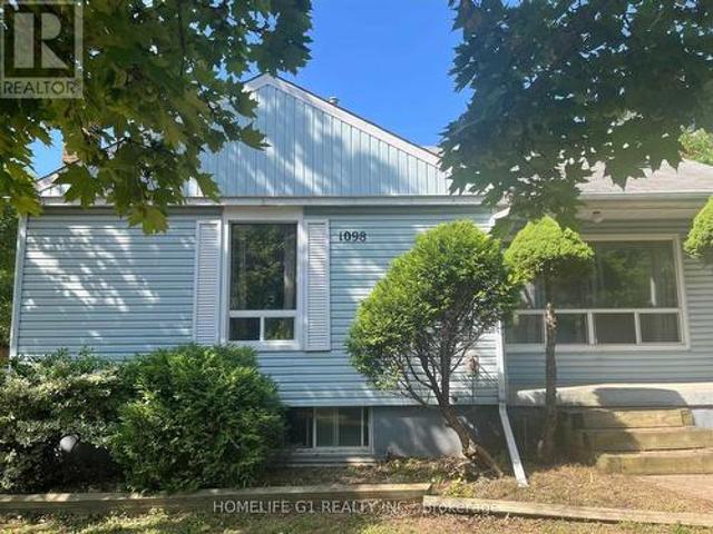 House for sale in Oakville, Ontario