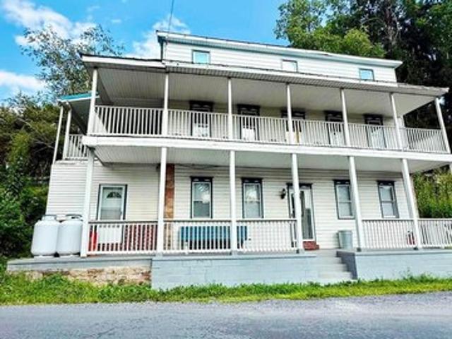 House for sale in Liverpool, Perry County
