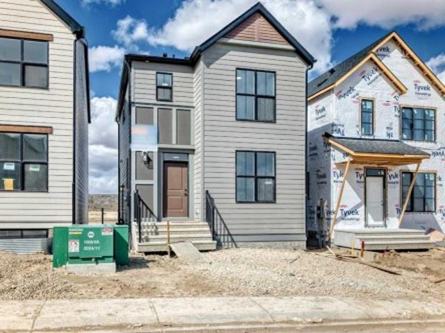House for sale in Airdrie, Alberta