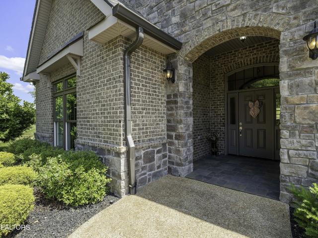 House for sale in Loudon, East Tennessee