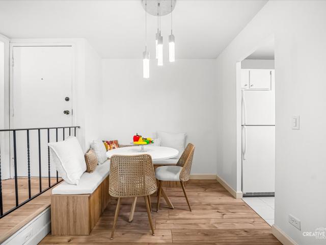 Condo for sale in Medinah, Illinois