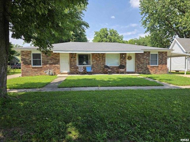 House for sale in Williamsville, Illinois