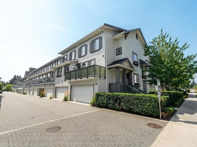 Townhouse for sale in Fleetwood, Surrey