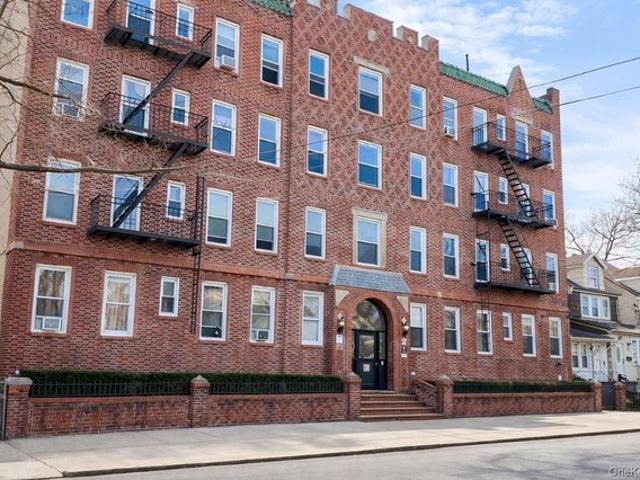 Condo for sale in Queens, Arverne