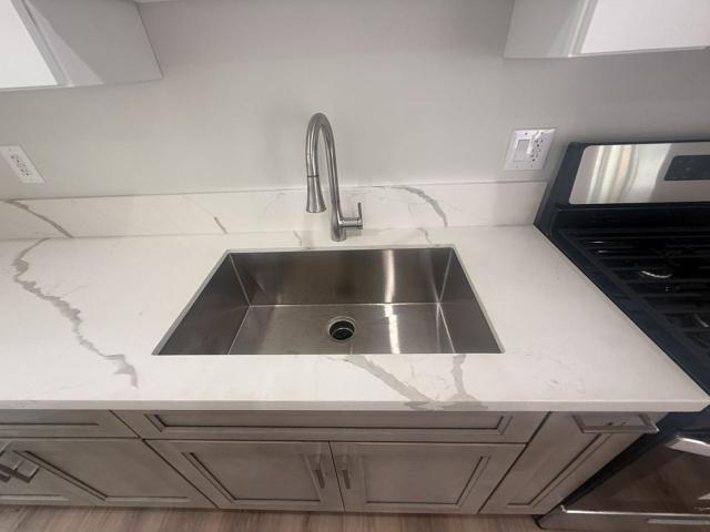 Apartment for rent in Canoga Park, California