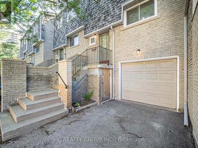 Townhouse for sale in Woburn, Ontario