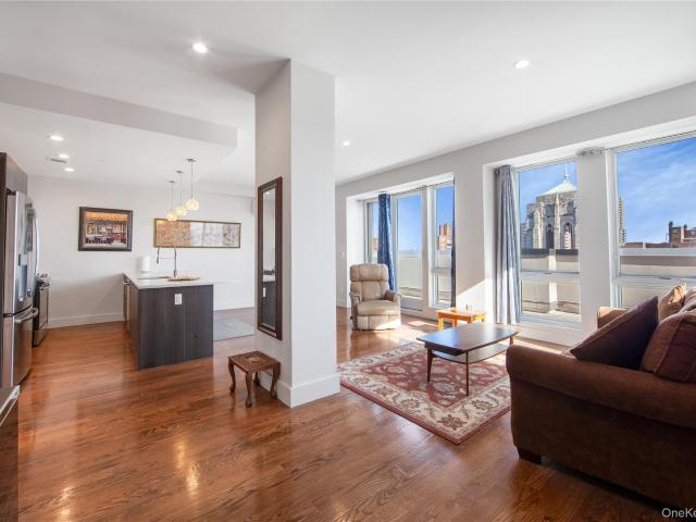 Condo for sale in Queens, Arverne