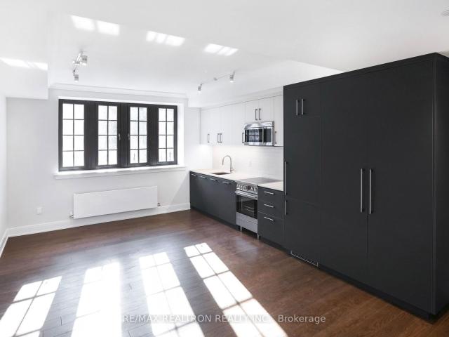 Condo for rent in Woburn, Ontario