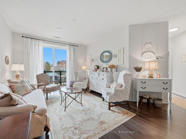 Condo for sale in Milton, Ontario