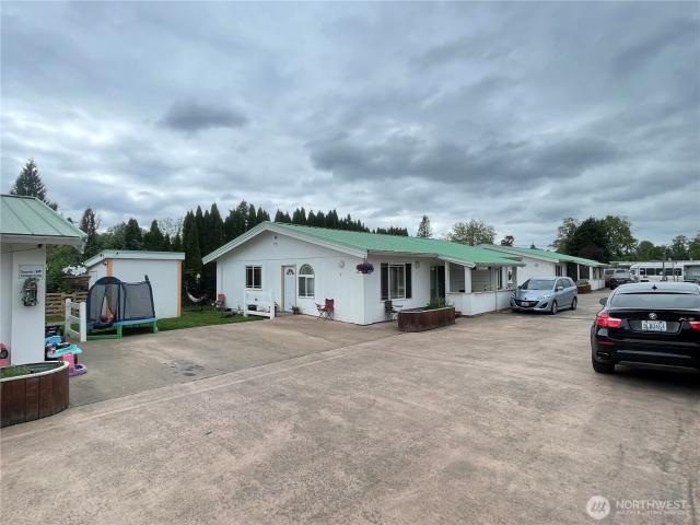 House for sale in Pacific, Washington