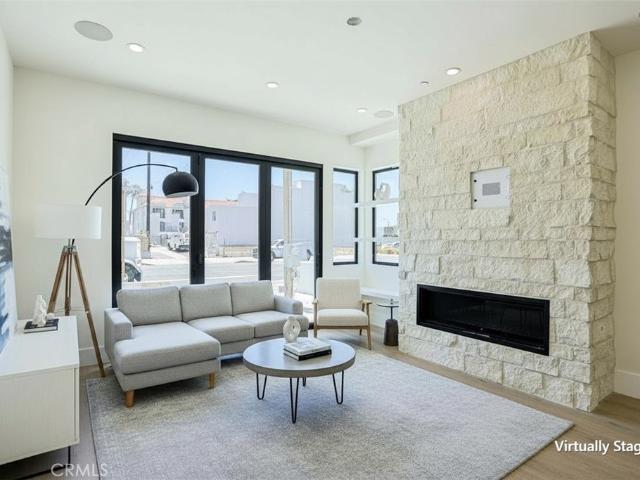 House for sale in Huntington Beach, California