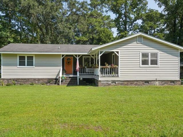 House for sale in Moncks Corner, South Carolina