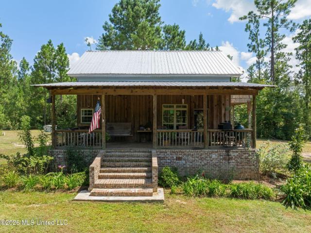House for sale in Lumberton, Mississippi