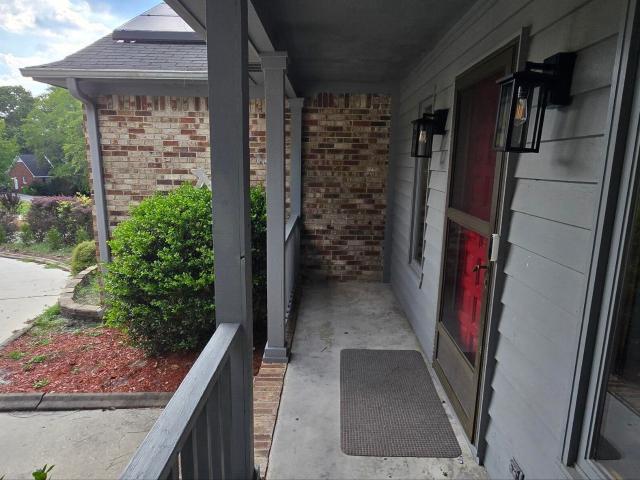 House for sale in Charleswood, Columbia