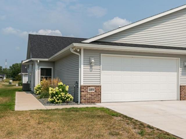 Condo for sale in East Moline, Illinois