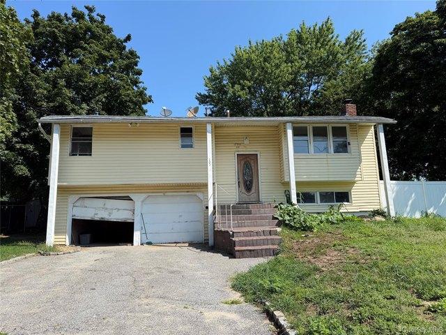 House for sale in Centereach, New York