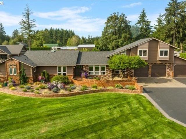 House for sale in Castle Rock, Washington