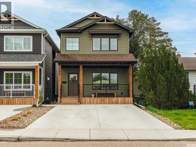 House for sale in Saskatoon, Saskatchewan