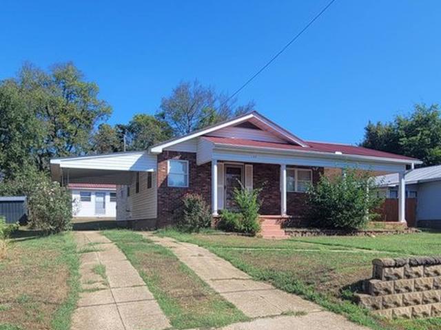 House for sale in Doniphan, Ripley County