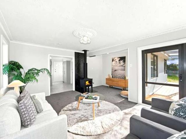 House for sale in Chaslands, Canterbury