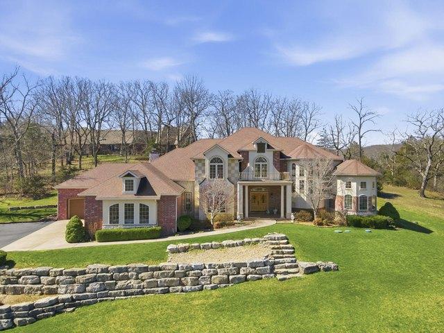 House for sale in Chestnutridge, Missouri