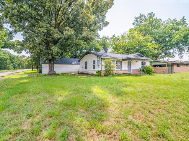 House for sale in Hunt, Texas