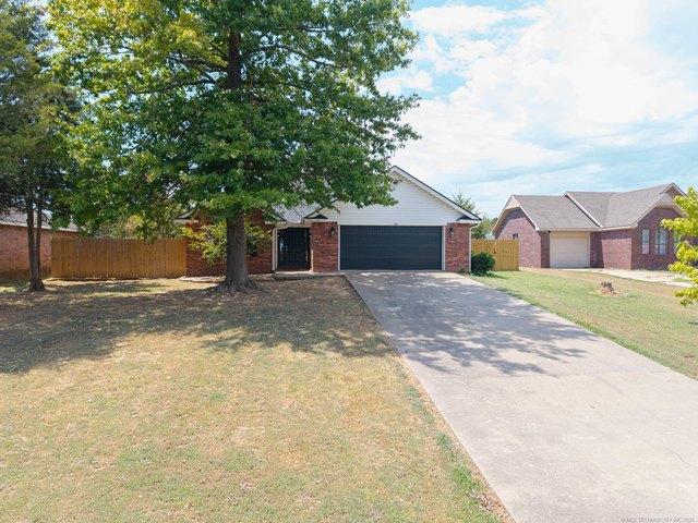 House for sale in Roland, Sequoyah County