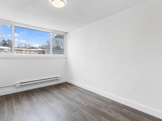 Apartment for rent in Mulhurst Bay, Ontario