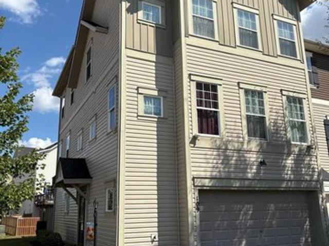 Townhouse for sale in Snowden Bridge, Stephenson