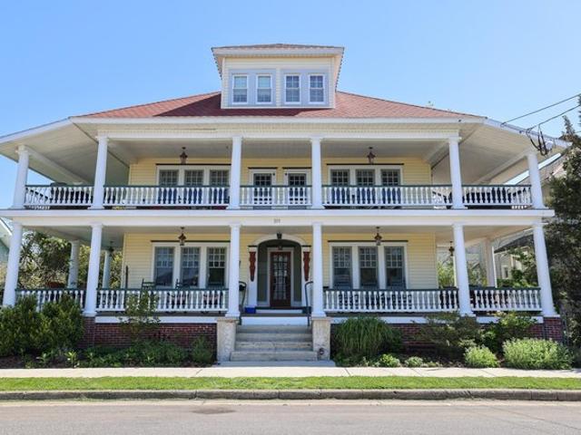 Townhouse for sale in Wildwood Crest, Cape May County