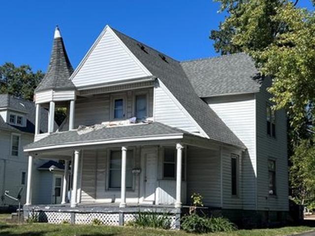 House for sale in Dixon, Illinois