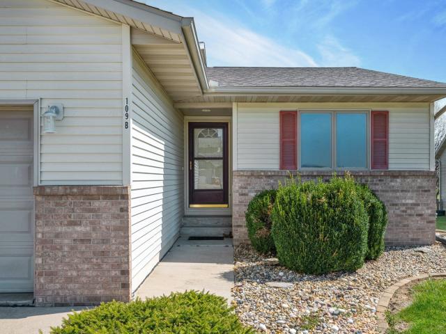 Condo for sale in Logan, Illinois
