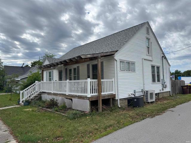 House for sale in Ossian, Wells County
