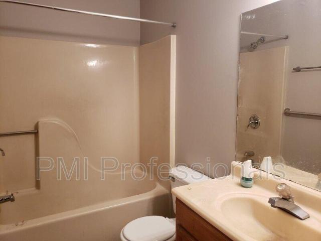 House for rent in Shelbyville