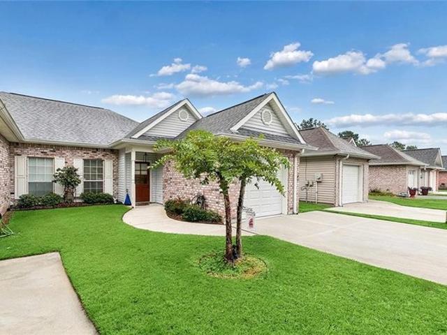 Townhouse for sale in Mandeville, Louisiana